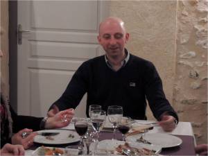 Laurent fait pas semblant d'être sérieux, tout le monde te connait.