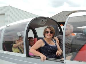 Ecole Yves Péron, la maîtresse au retour du vol