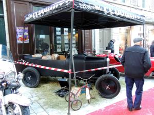 Les voitures de collection - rue de la clarté à Périgueux