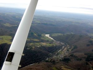 En-remontant-les-gorges-du-Céré