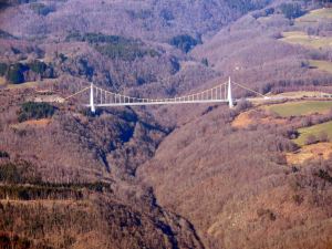 Un des viaduc de l'A89