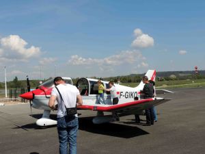 Embarquement en place pilote d'un futur pilote
