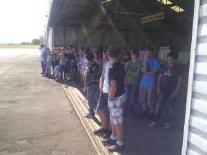 Mais que regardent-ils donc?