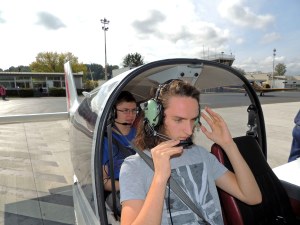 Embarquement pour le vol à bord du DR400 de l'aeroclub de Perigueux
