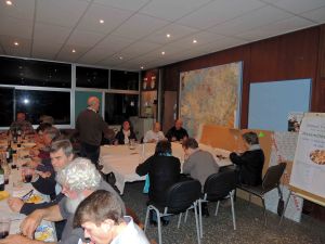 le-clubhouse va bientôt être trop exigu