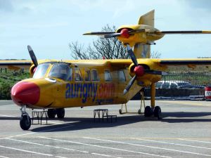 Drôle de trimoteur-a-Alderney