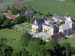 Toujours sur le retour, le château d'Ajat