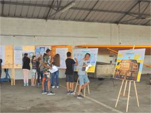 Le quizz - à la recherche des réponses sur les panneaux de l'aéroclub 