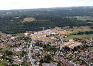 Une vue vers la coline de Lascaux