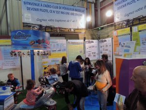 Grosse affluence sur le stand de l'aéroclub
