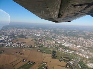 Les zones d'activités en périphérie de la ville d'Agen