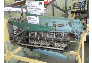 Moteur 12 cylindres en V inversé