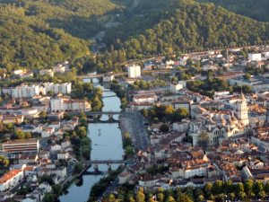 L'isle au pied de la cathédrale Saint-Front