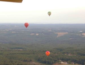 Des montgolfières dans le ciel périgourdin