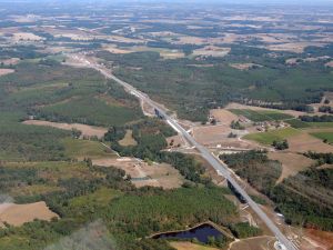 La ligne TGV direction Bordeaux, Une menace pour l'aéroport de Bassillac