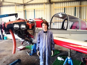 Hugo prenant la pose pour le photographe