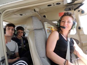 Les passagers et passagère du cessna 172